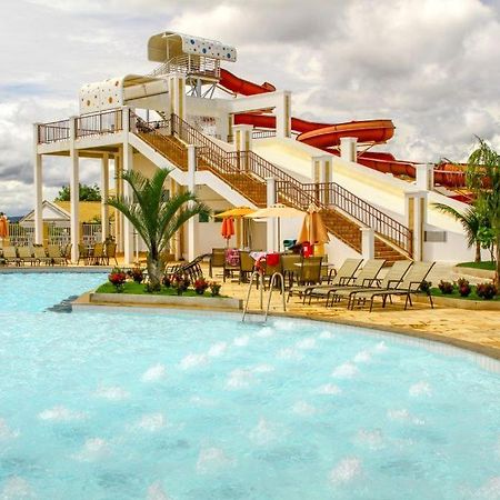 Thermas Lacqua Diroma Com Piscina De Ondas Gratis 24Horas 카우다스노바스 외부 사진