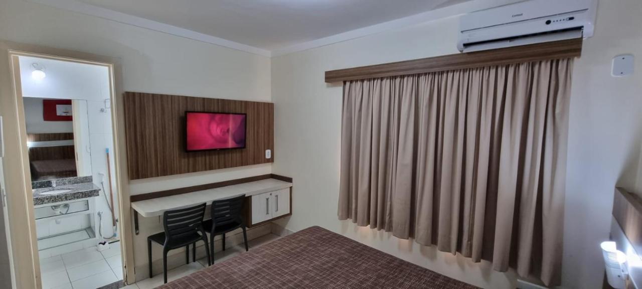 Thermas Lacqua Diroma Com Piscina De Ondas Gratis 24Horas 카우다스노바스 외부 사진