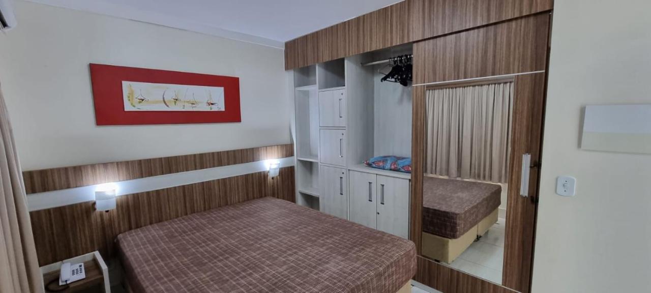 Thermas Lacqua Diroma Com Piscina De Ondas Gratis 24Horas 카우다스노바스 외부 사진