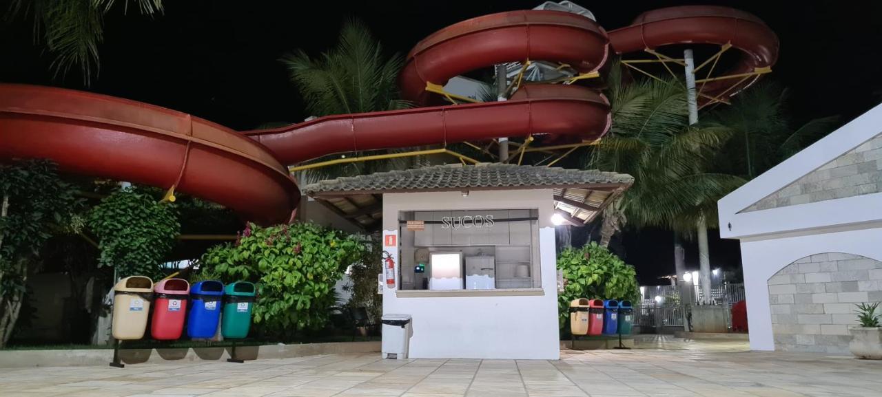 Thermas Lacqua Diroma Com Piscina De Ondas Gratis 24Horas 카우다스노바스 외부 사진
